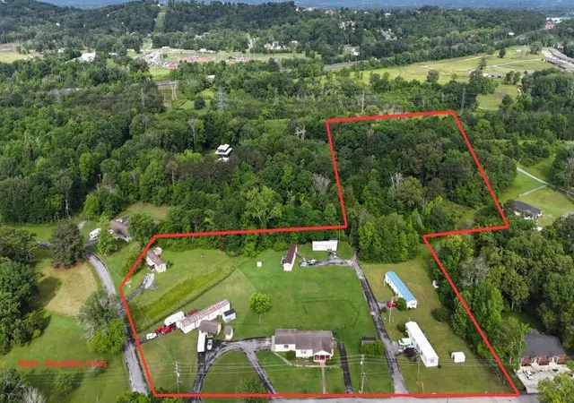 2nd image of 382 Foster Rd, Ringgold, GA 30736 | MLS# 1513235