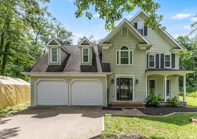 Homes for sale in Signal Mountain, TN | 2416 Mourning Dove Ln, Signal Mountain, TN 37377 | MLS# 1516150