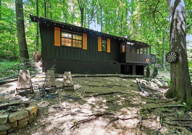 Homes for sale in Gatlinburg, TN | 1738 Zurich Rd, Gatlinburg, TN 37738 | MLS# 1515840