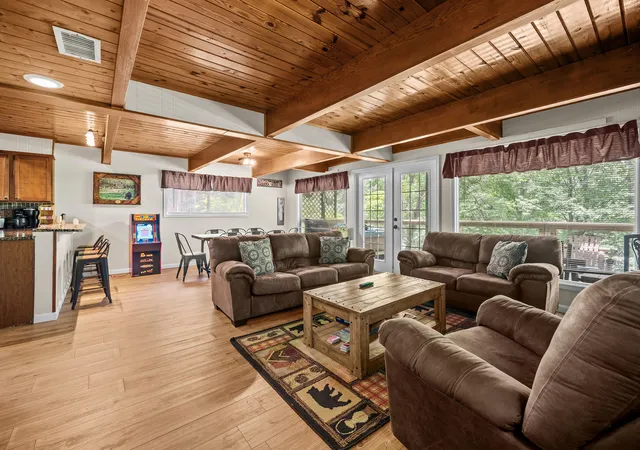 Photo 4 of House for sale at 1428 N Arbon Ln, Gatlinburg, TN 37738 | MLS# 1515832 | Listing updated on 2026-10-01