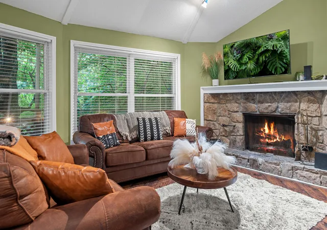 Homes for sale in Gatlinburg, TN | 1025 Lower Alpine Way, Gatlinburg, TN 37738 | MLS# 1516022