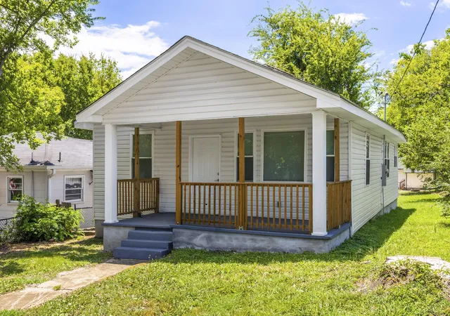 Homes for sale in Rossville, GA | 211 Wilson St, Rossville, GA 30741 | MLS# 1529190