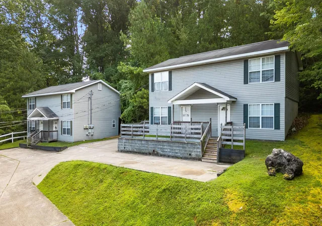 Homes for sale in Rossville, GA | 416 418 Hollywood Dr, Rossville, GA 30741 | MLS# 1529181