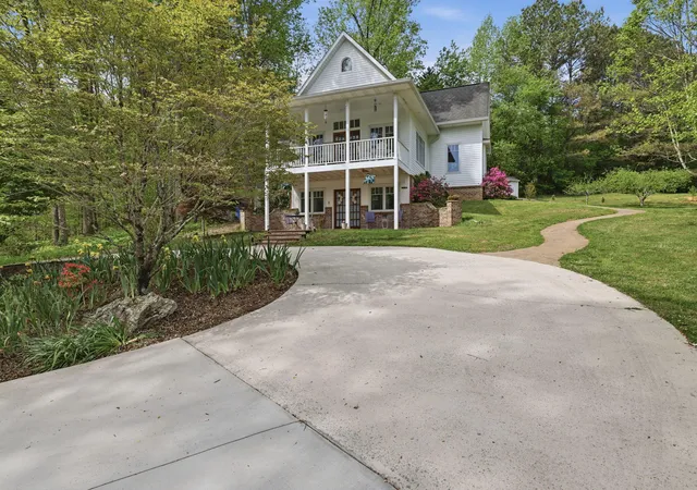Photo 2 of Single family home for sale at 5129 Silver Ln, Apison, TN 37302 | MLS# 1532524 | Listing updated on 2026-09-25