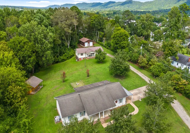 Homes for sale in Ringgold, GA | 204 Old County Rd, Ringgold, GA 30736 | MLS# 1519285