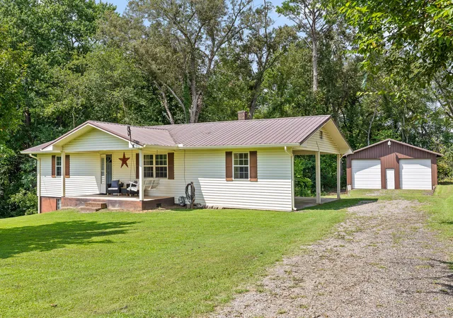 Homes for sale in Ringgold, GA | 204 Old County Rd, Ringgold, GA 30736 | MLS# 1519285
