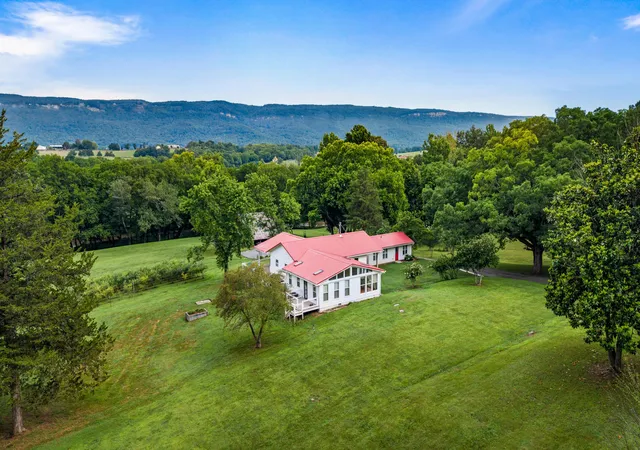 Homes for sale in Dunlap, TN | 49 Hart Of Pine Rd, Dunlap, TN 37327 | MLS# 1537543
