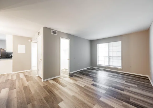 Homes for sale in Chattanooga, TN | 900 Mountain Creek Rd # 184, Chattanooga, TN 37405 | MLS# 1525866