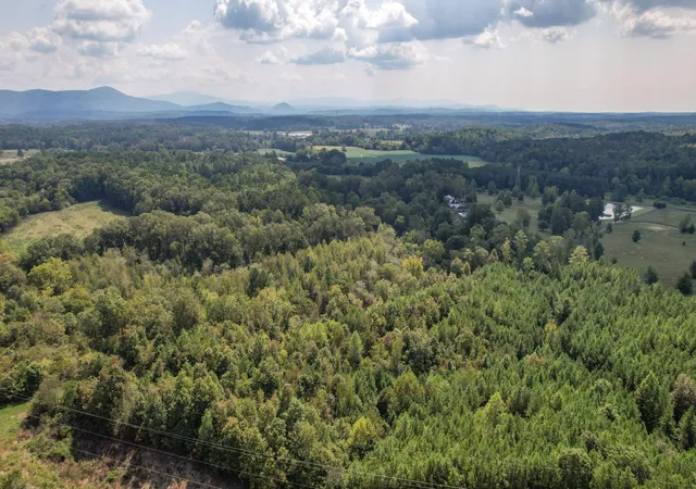 Photo 4 of House for sale at 8093 Acre Wright Ln NE, Cleveland, TN 37323 | MLS# 1520953 | Listing updated on 2026-09-15