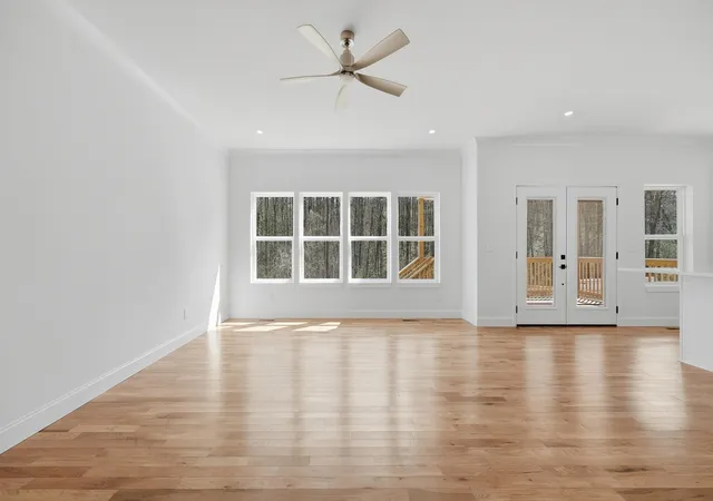 Photo 4 of Single family home for sale at 930 Lullwater Rd, Chattanooga, TN 37405 | MLS# 1530148 | Listing updated on 2026-09-22