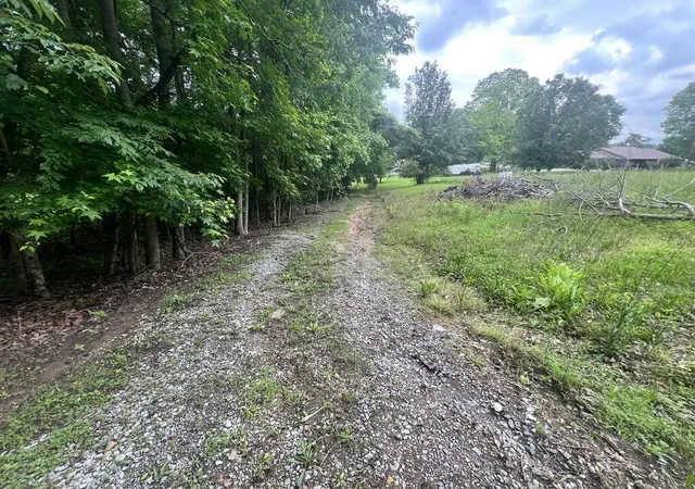 Photo 3 of Sale Pending at 291 Sweetens Cvs Rd, South Pittsburg, TN 37380 | MLS# 1521524 | Listing updated on 2026-03-18