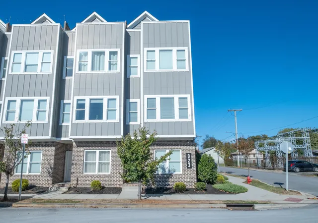 Homes for sale in Chattanooga, TN | 923 E 17th St #111, Chattanooga, TN 37408 | MLS# 1523201