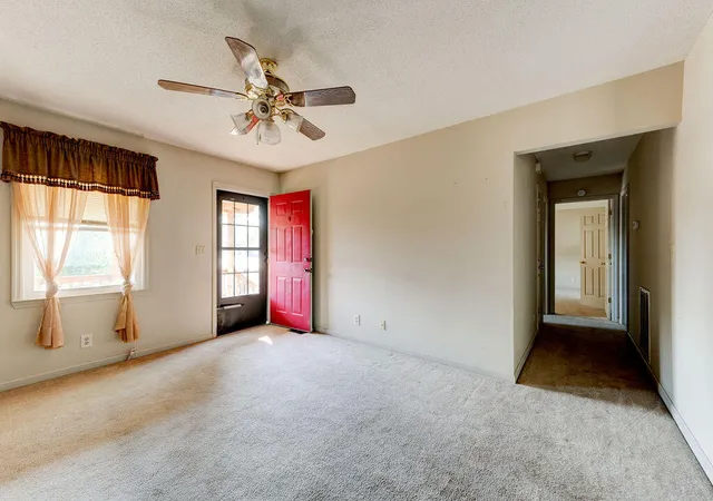 Listing Photo 4 - Condo for sale in building located at 925 Magnolia St, Rossville, GA 30741