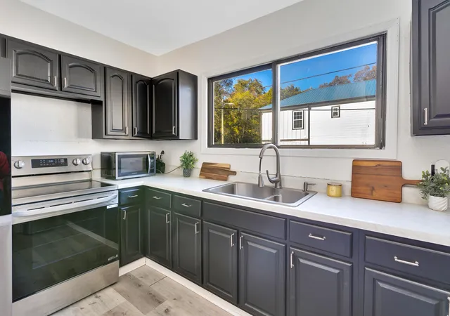 Homes for sale in Chattanooga, TN | 1901 S Orchard Knob Ave, Chattanooga, TN 37404 | MLS# 1523446