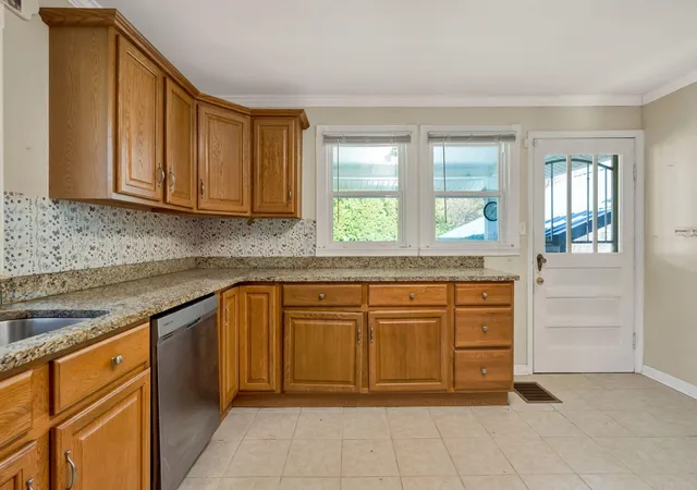 3rd image of 3453 Bennett Rd, Chattanooga, TN 37412 | MLS# 1523898