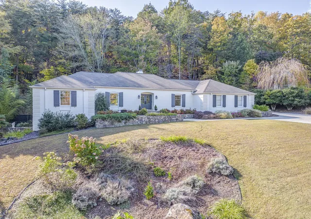 1st image of 2305 Ravine Way, Dalton, GA 30720 | MLS# 1524488