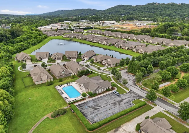 2nd image of 1746 Sedgefield Dr, Ooltewah, TN 37363 | MLS# 1531904
