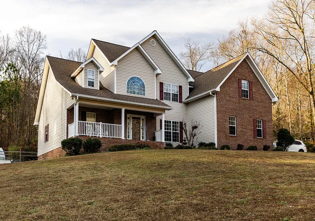 1st image of 1295 Walston St, Dalton, GA 30720 | MLS# 1525153