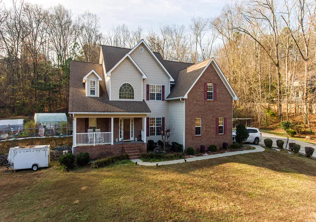 2nd image of 1295 Walston St, Dalton, GA 30720 | MLS# 1525153