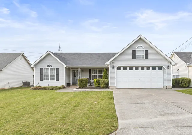 Homes for sale in Fort Oglethorpe, GA | 699 Colony Cir, Fort Oglethorpe, GA 30742 | MLS# 1525702
