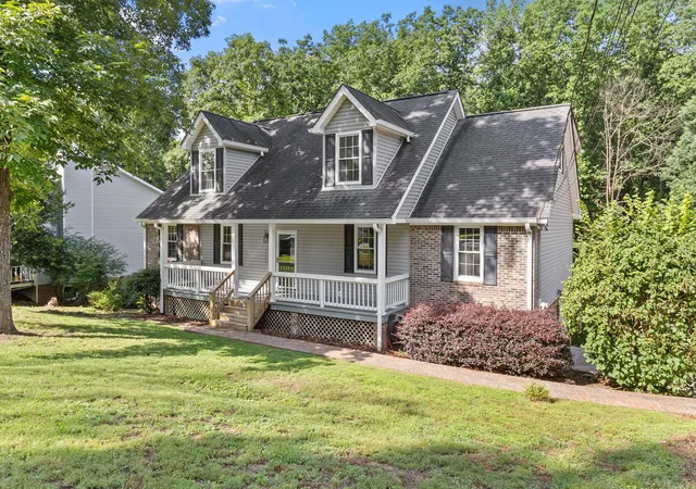 Homes for sale in Hixson, TN | 1808 Hidden Harbor Rd, Hixson, TN 37343 | MLS# 1536288