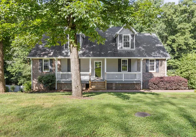 Homes for sale in Hixson, TN | 1808 Hidden Harbor Rd, Hixson, TN 37343 | MLS# 1536288