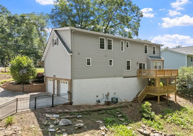 Photo 3 of Sale Pending at 1808 Hidden Harbor Rd, Hixson, TN 37343 | MLS# 1536288 | Listing updated on 2026-09-16