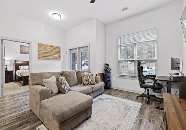 4th image of 782 Riverfront Pkwy, Chattanooga, TN 37402