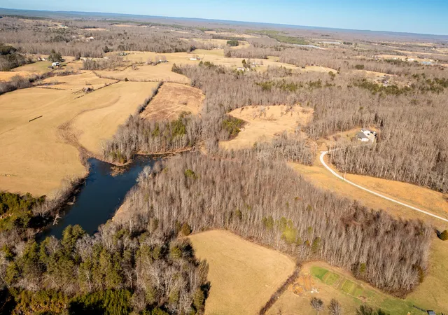 4th image of 805 Joe Grove Rd, Pikeville, TN 37367 | MLS# 1526341