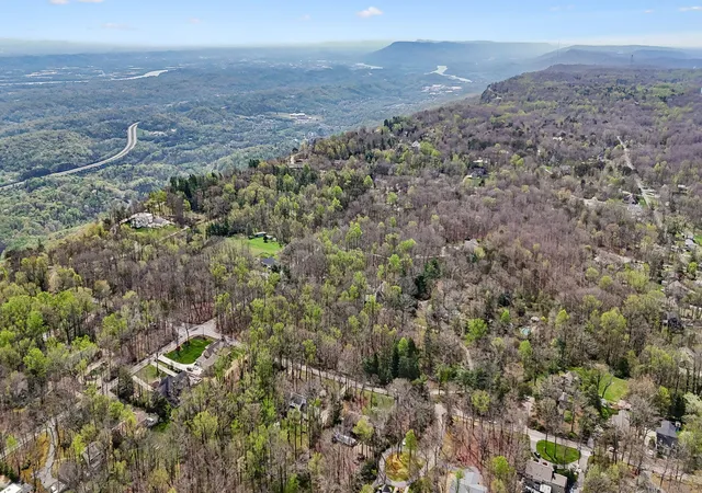 54th image of 401 Lake Ave, Signal Mountain, TN 37377 | MLS# 1531971