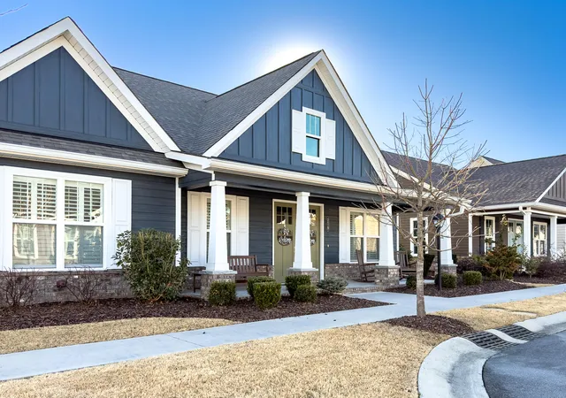 Photo 2 of Townhouse for sale at 279 Kempton Ln, Dalton, GA 30721 | MLS# 1526661 | Listing updated on 2026-09-09