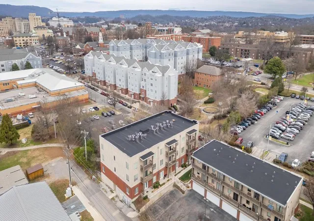 Homes for sale in Chattanooga, TN | 817 Flynn St #106, Chattanooga, TN 37403 | MLS# 1526681