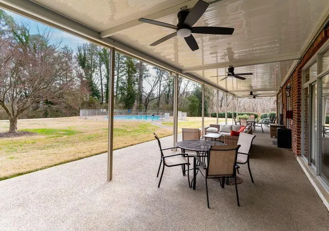 2nd image of 1414 Continental Dr, Chattanooga, TN 37405