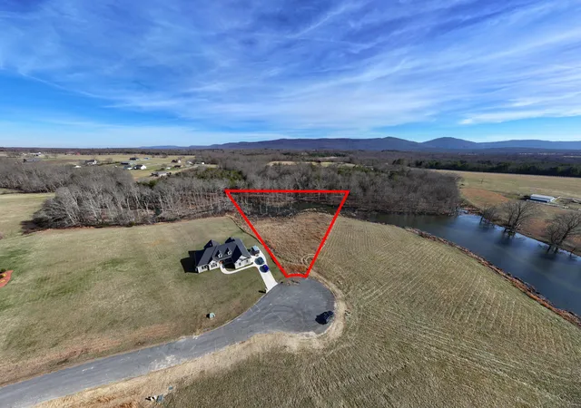 Photo 4 of Sale Pending at 145 Whitson Ln, Crossville, TN 38572 | MLS# 1527305 | Listing updated on 2026-02-16