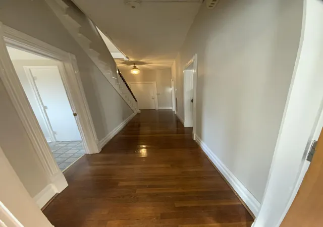 Photo 3 of Single family home for sale at 900 S Greenwood Ave, Chattanooga, TN 37404 | MLS# 1527277 | Listing updated on 2026-08-17
