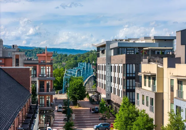 3rd image of 129 Walnut St #Unit 019, Chattanooga, TN 37403 | MLS# 1528171