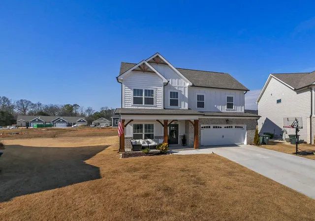 Photo 2 of Single family home for sale at 521 Sliding Home Run, Chattanooga, TN 37421 | MLS# 1527884 | Listing updated on 2026-07-28