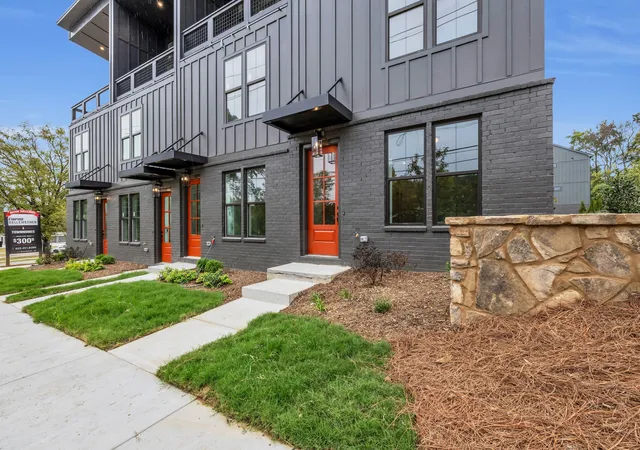 Homes for sale in Chattanooga, TN | 566 Pacesetter Pl #5, Chattanooga, TN 37405 | MLS# 1527774