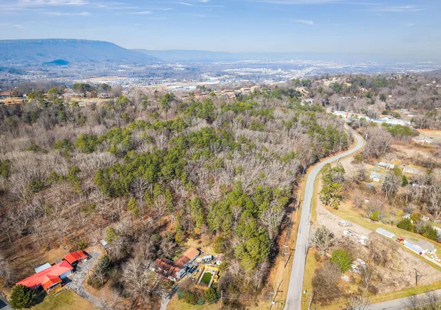 2nd image of 1591 Park City Rd, Rossville, GA 30741 | MLS# 1528038