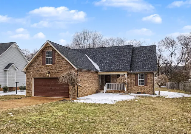 Homes for sale in Spring Hill, TN | 1909 Amacher Dr, Spring Hill, TN 37174 | MLS# 1527974
