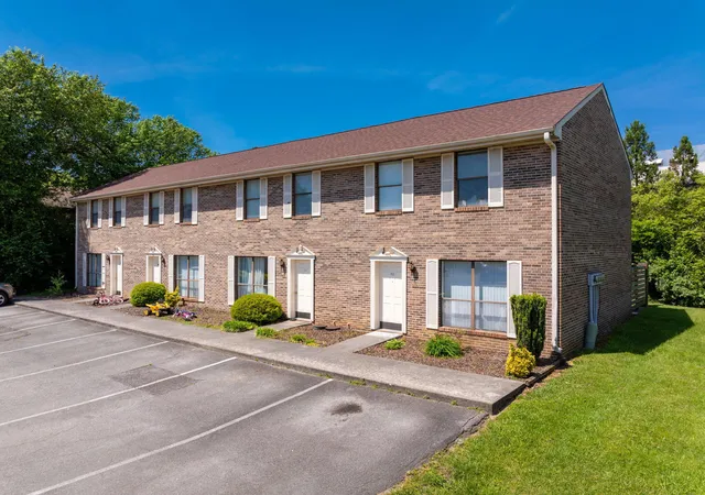 1st image of 900 Stratford Cir Nw, Cleveland, TN 37312 | MLS# 1527971