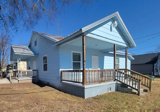 image of 317 Cedar St, La Fayette, GA 30728 | MLS# 1528485