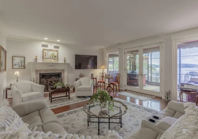 4th image of 4274 Lakeshore Ln, Chattanooga, TN 37415