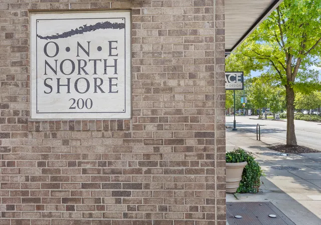 2nd image of 200 Manufacturers Rd, Chattanooga, TN 37405