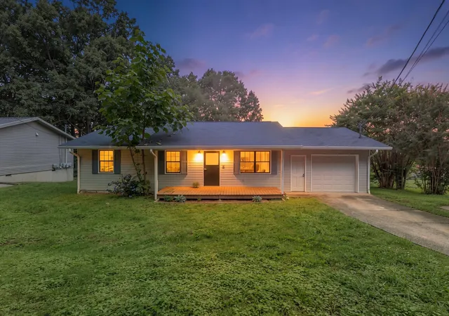 2nd image of 403 Missionary Ave, Rossville, GA 30741 | MLS# 1528778