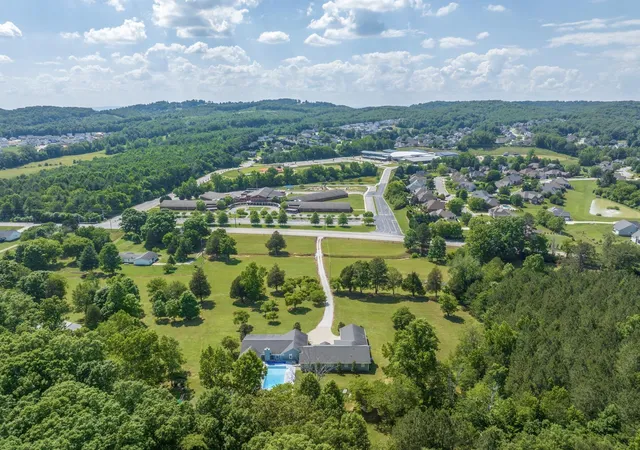 2nd image of 10424 E Brainerd Rd, Apison, TN 37302 | MLS# 1528863
