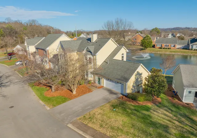 Photo 1 of Condo for sale at 1213 Bridgewater Ln, Chattanooga, TN 37405 | MLS# 1530600 | Listing updated on 2026-06-29