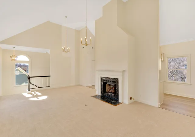 Listing Photo 3 - Condo for sale in building located at 1213 Bridgewater Ln, Chattanooga, TN 37405