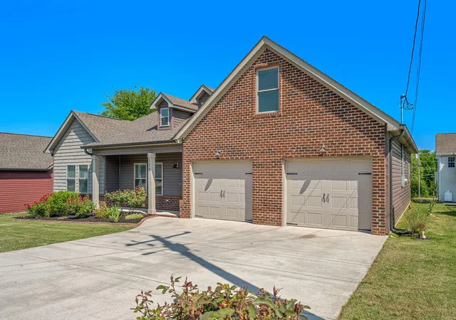 3rd image of 128 Franklin Cir, Fort Oglethorpe, GA 30742 | MLS# 1529283