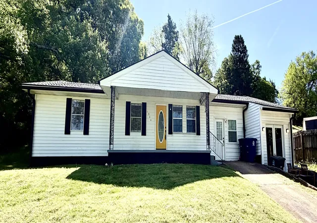 Homes for sale in Chattanooga, TN | 1904 Pearl St, Chattanooga, TN 37406 | MLS# 1529186